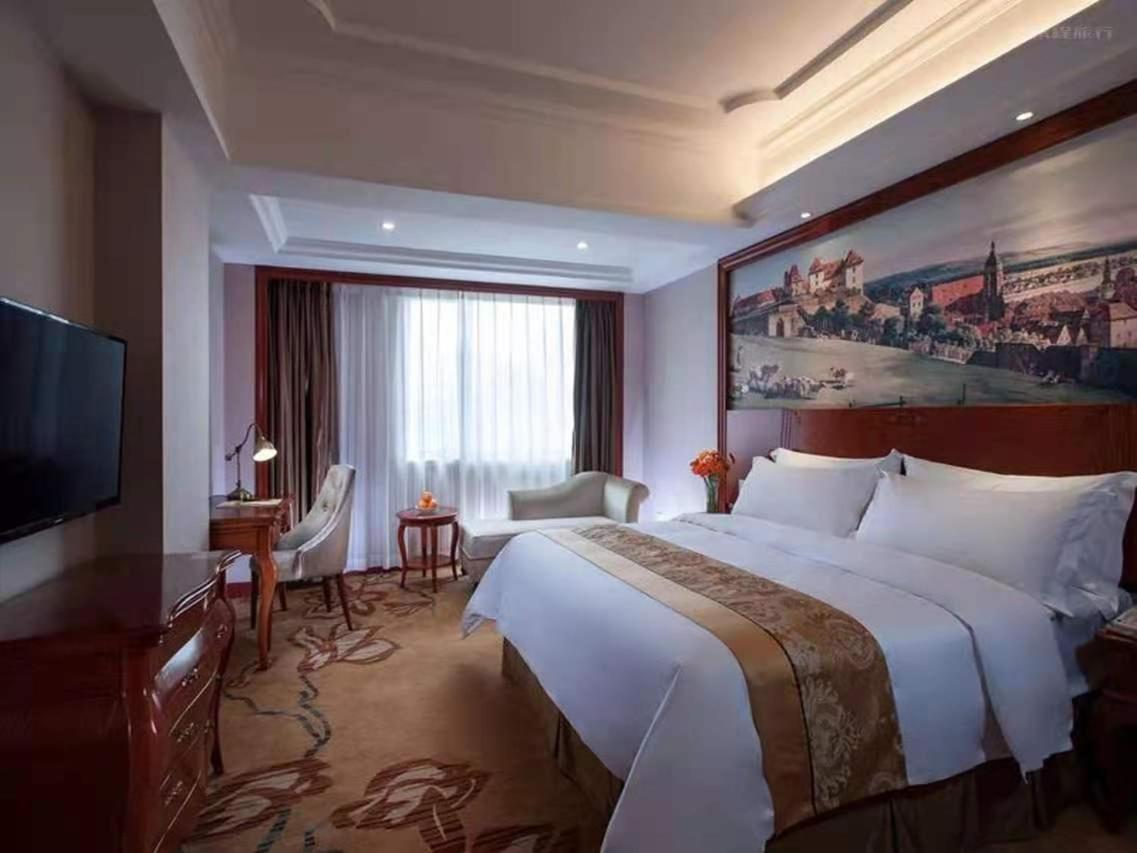 Vienna International Hotel Shaoguan Fengcailou מראה חיצוני תמונה